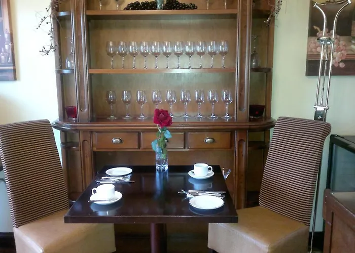 Ashford Manor Guest house 2*