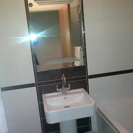 Ashford Manor 2* غالواي