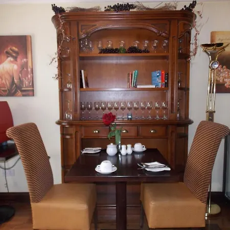 Ashford Manor 2* גלוואיי