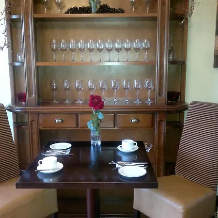 Ashford Manor Casa de hóspedes 2*